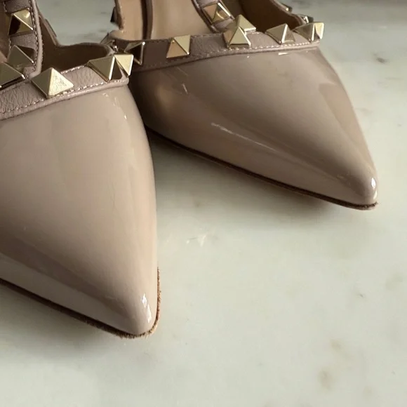 Valentino Garavani Rockstud T-Strap Pointed Toe Pump Size 38 - Picture 8 of 10